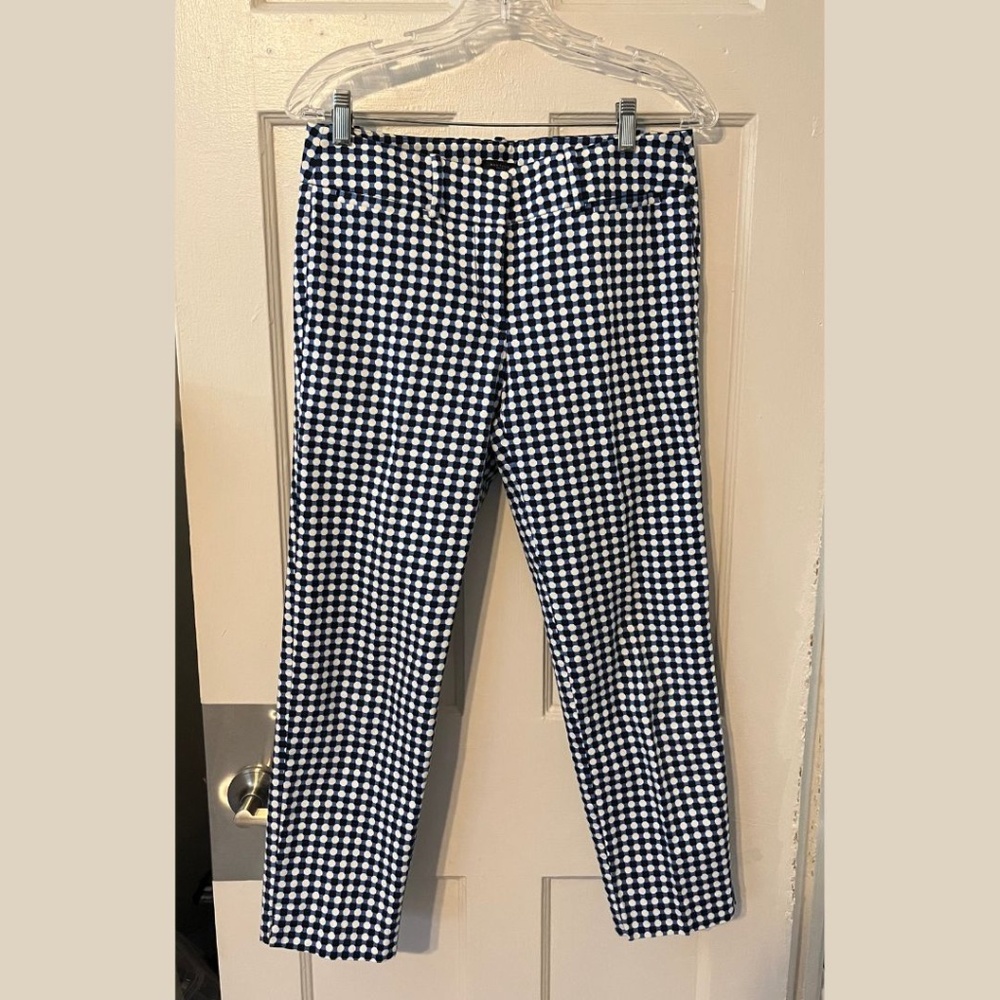 Professional Patterned Capri Pants